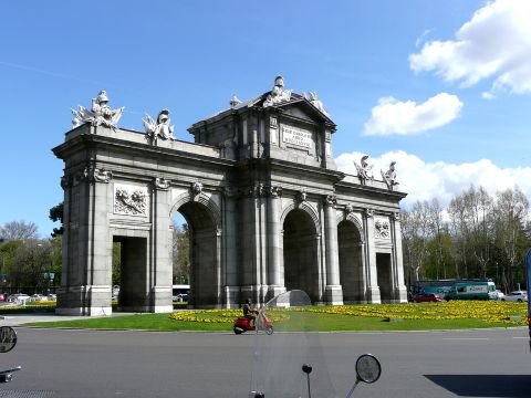 apertura de puertas las 24 horas